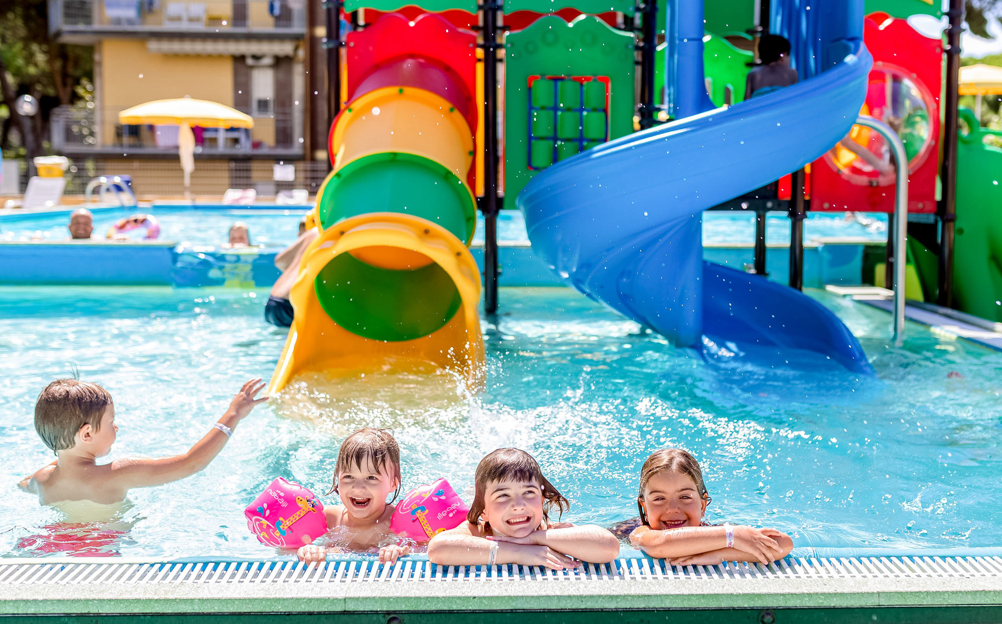 media.Slide-PiscinaCostadei Pini_1ClubFamilyHotel