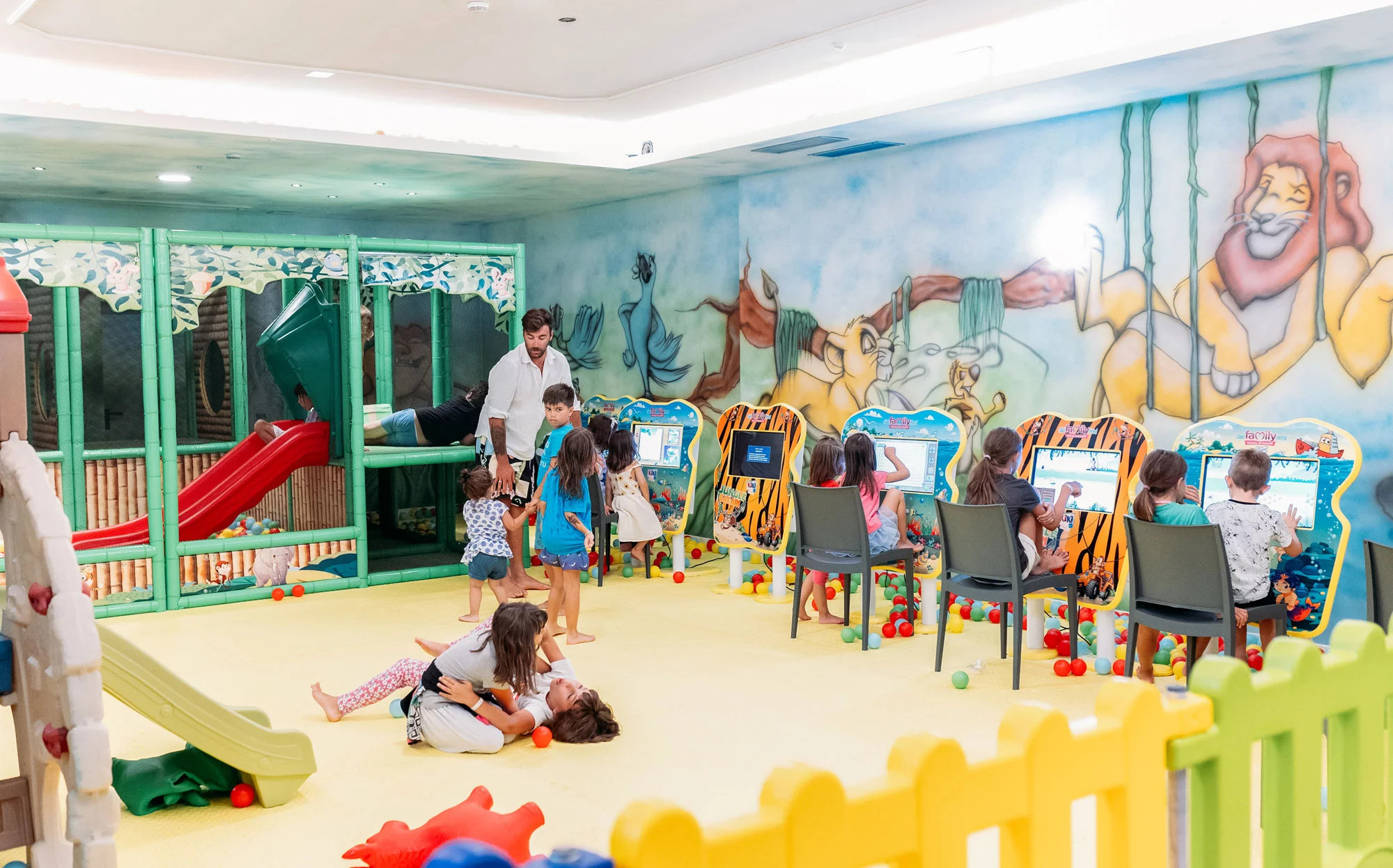 media.Slide_CerviaVillage_2ClubFamilyHotel