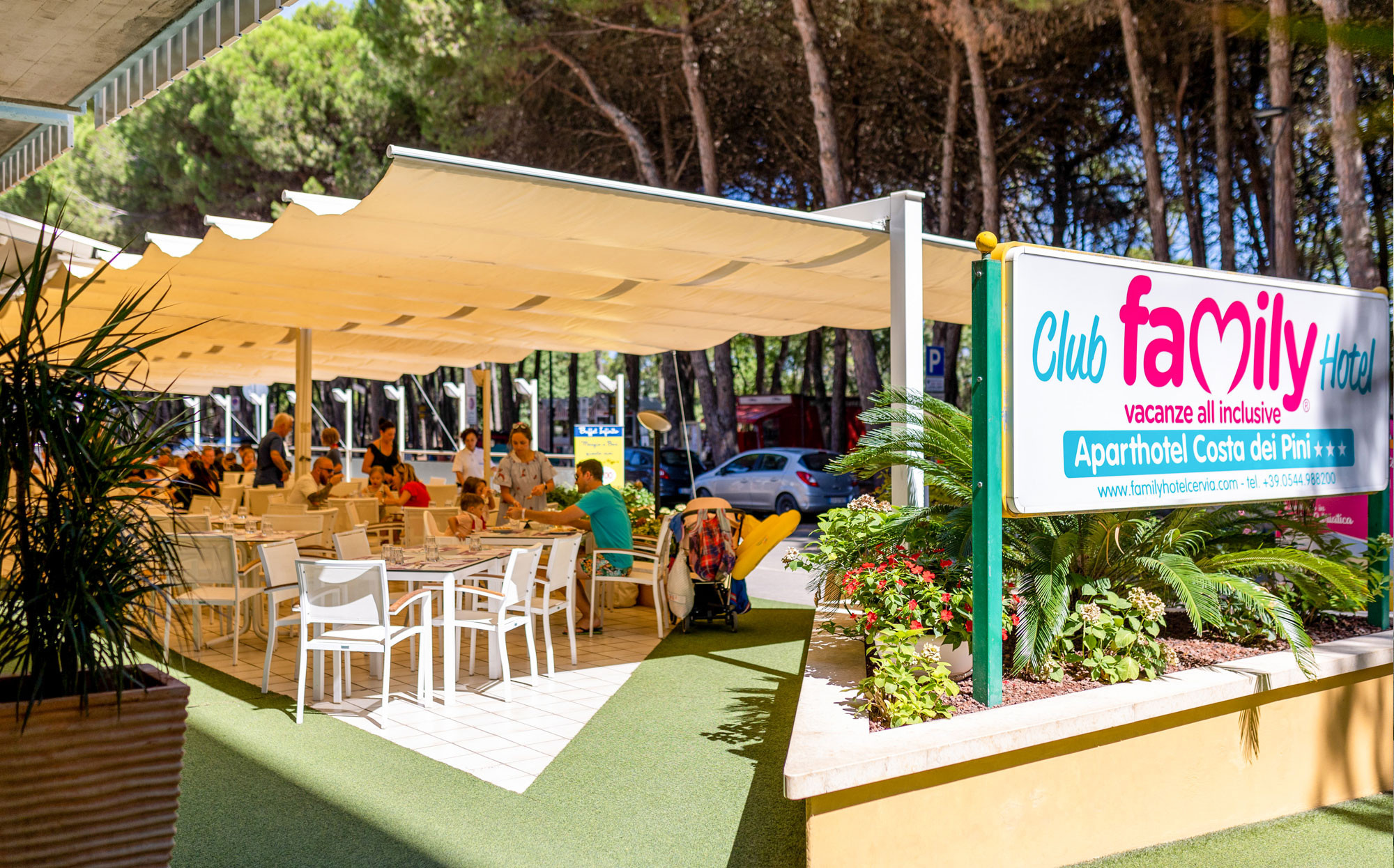 media.Slide-CostadeiPini_2-ClubFamilyHotel