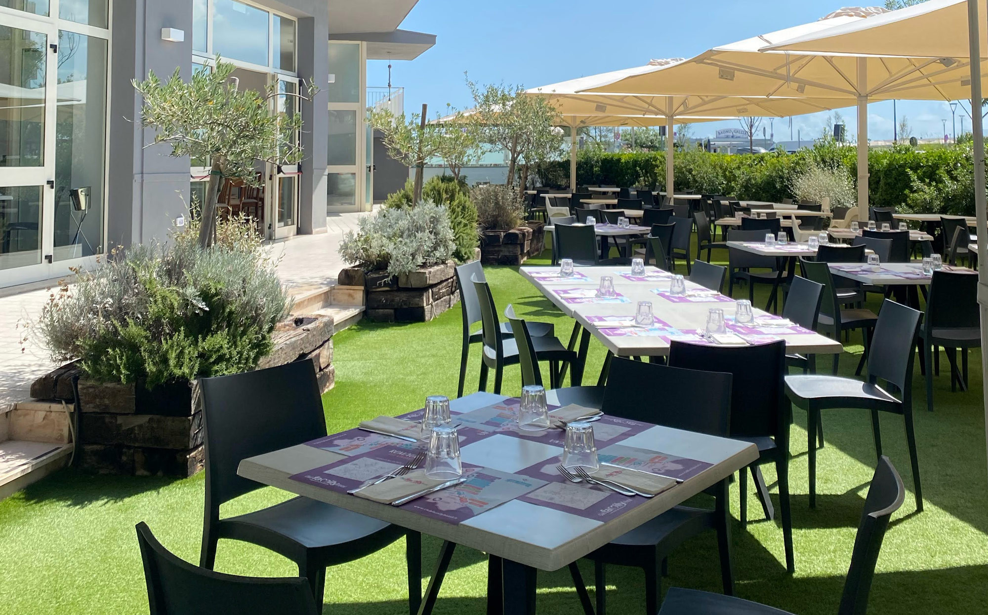 media.Slide-VillageMIMA_3ClubFamilyHotel