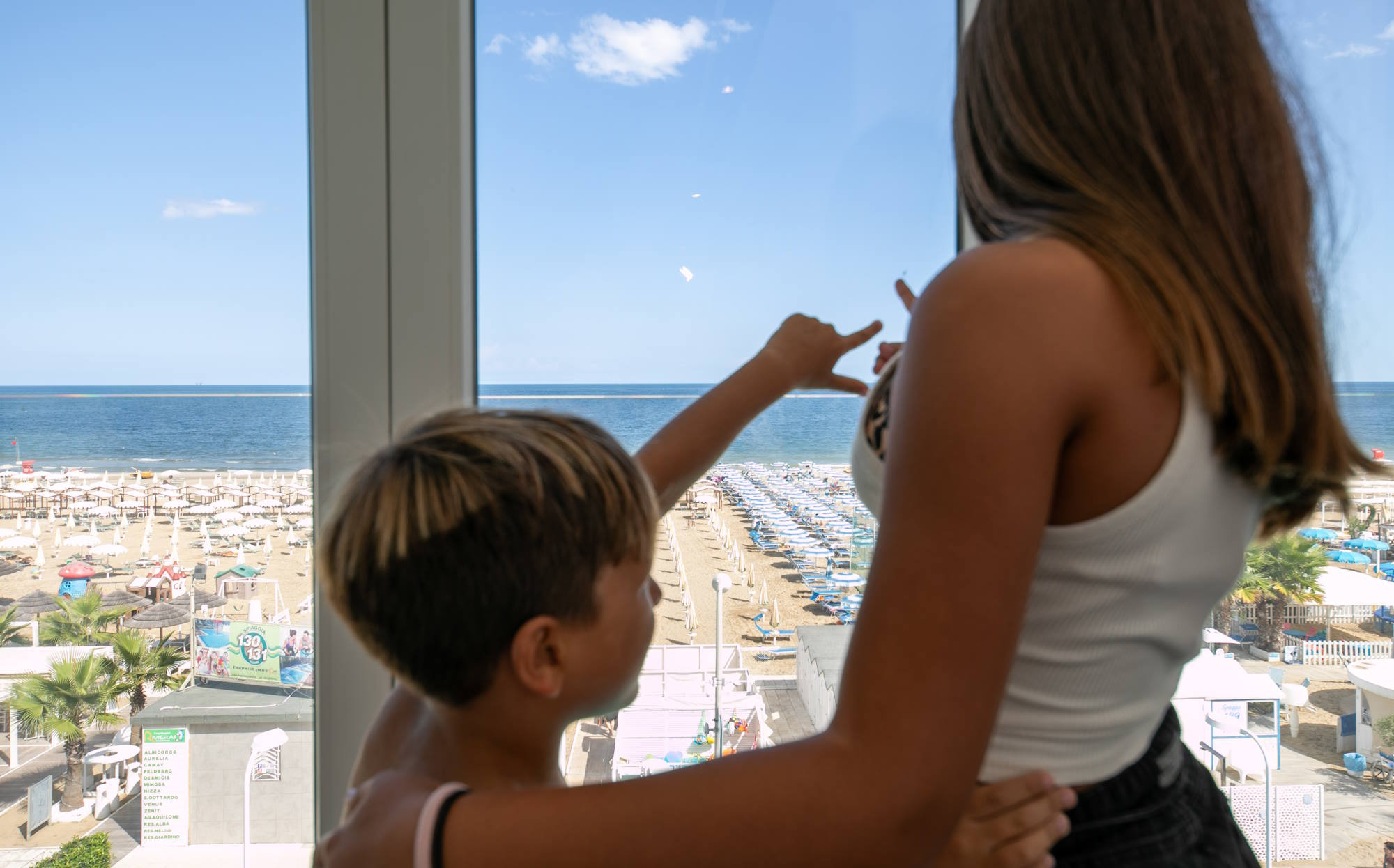 media.Club_Family_Hotel_portale_CFH_Riccione_direttamente_sul_mare_vista_camere_2000x1246