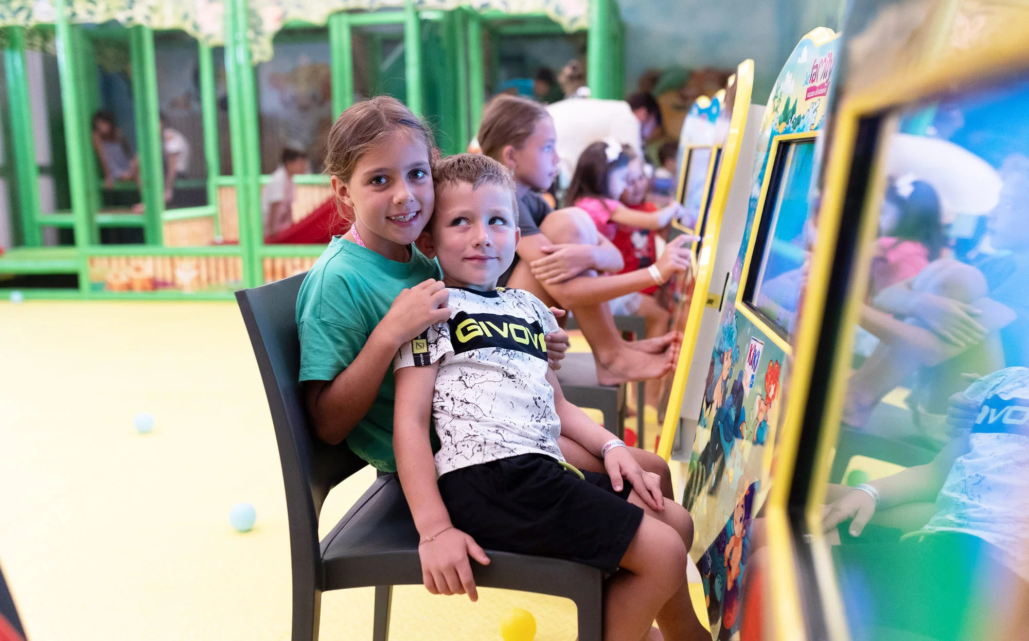 media.Slide-Playground-_2ClubFamilyHotel
